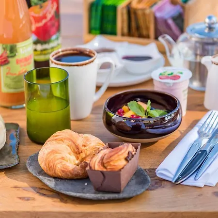 酒店 La Garenne 萨维尔纳