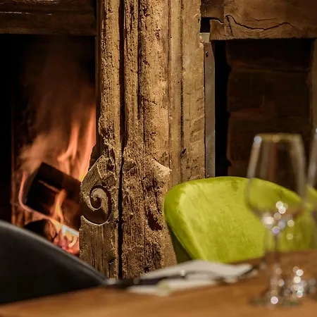La Garenne Hotel