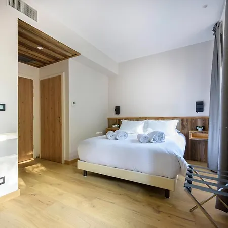 La Garenne 4* 萨维尔纳